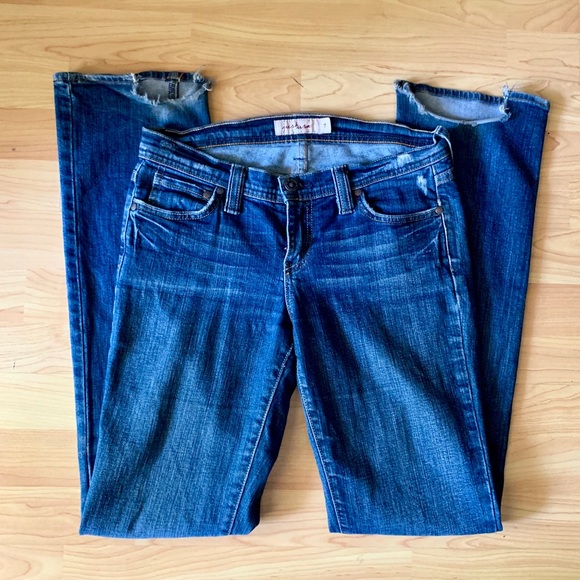 Just Use Straight-Leg Jeans - Picture 3 of 6